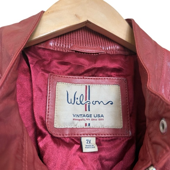 VTG! Wilsons Leather Women’s 2X Red Cafe Racer Motorcycle Jacket Zipper Accents - Picture 5 of 11